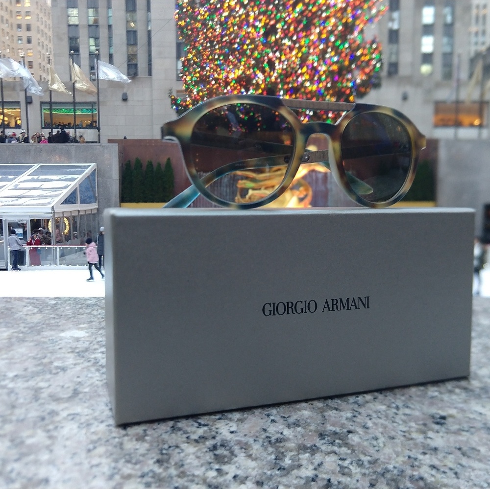 Still Christmas Sale: Giorgio Armani 8095